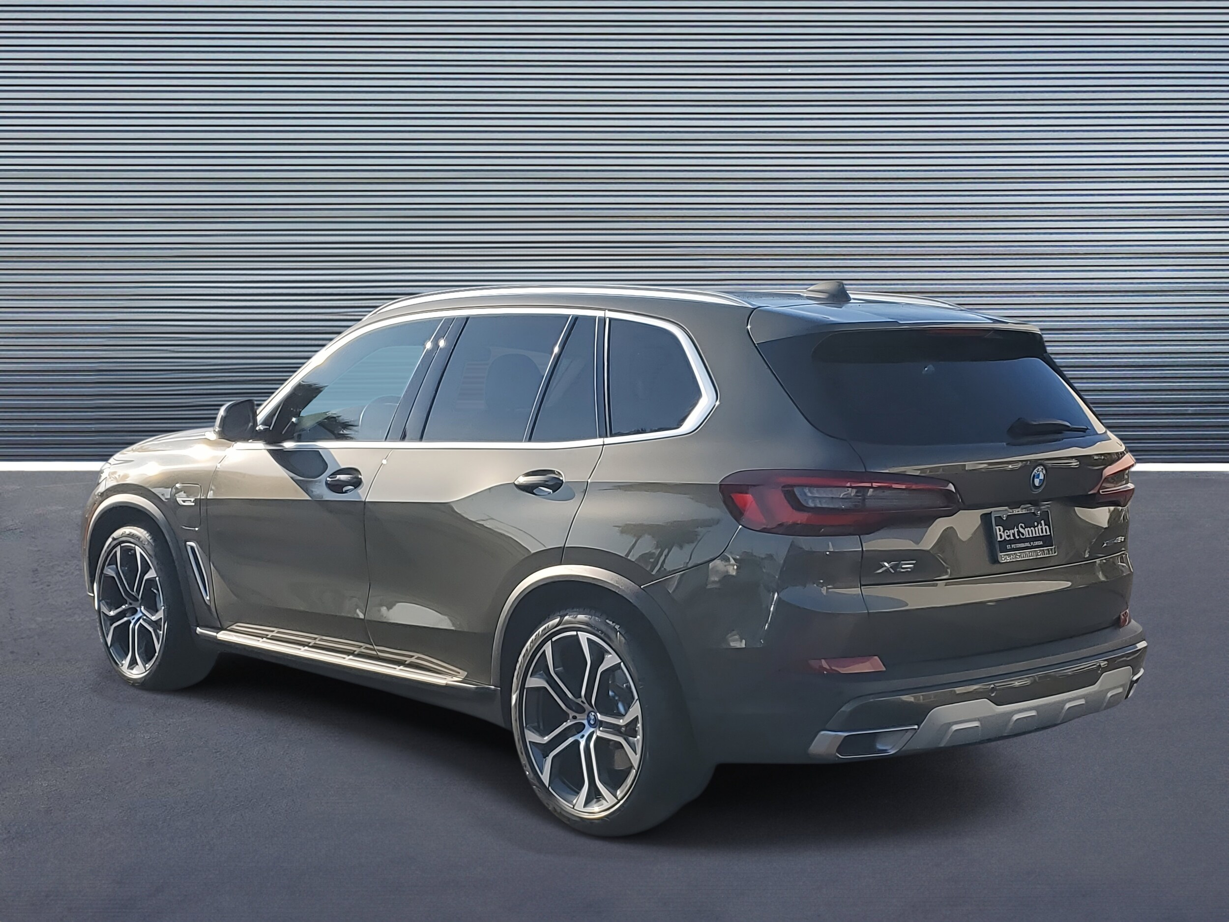 2023 Bmw X5 xDrive45e photo 3