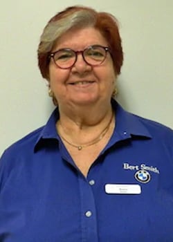 Staff member Anna Swan from ID_5557450dd4dc