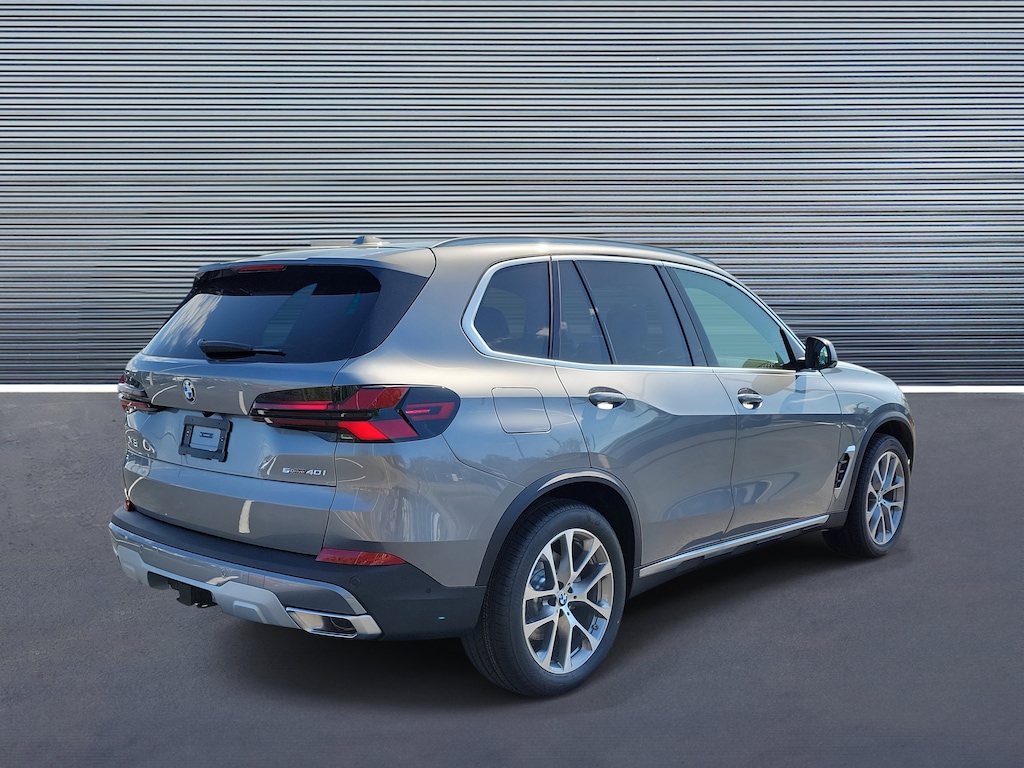 New 2026 BMW X5 sDrive40i SUV