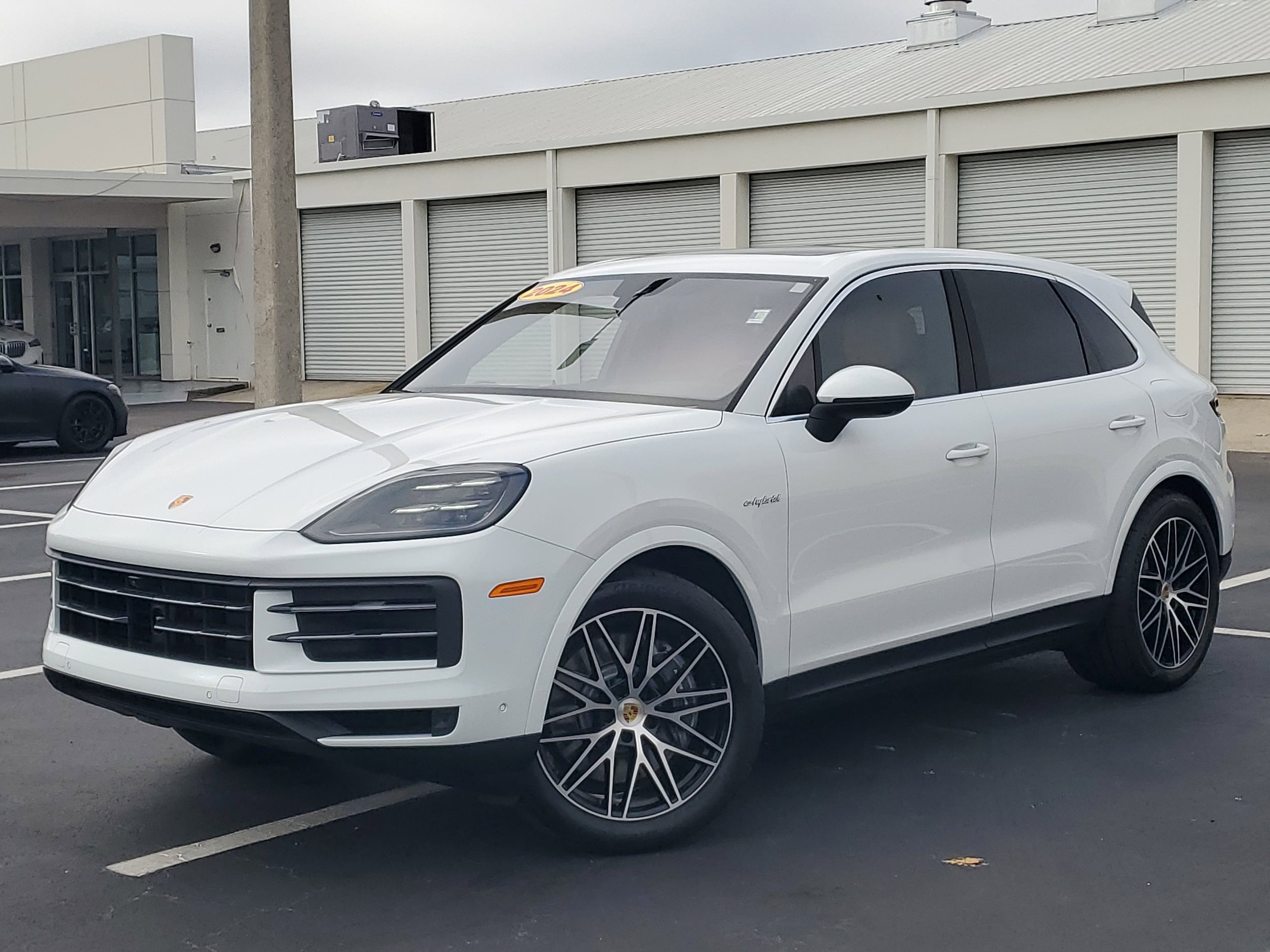 2024 Porsche Cayenne E-Hybrid's photo
