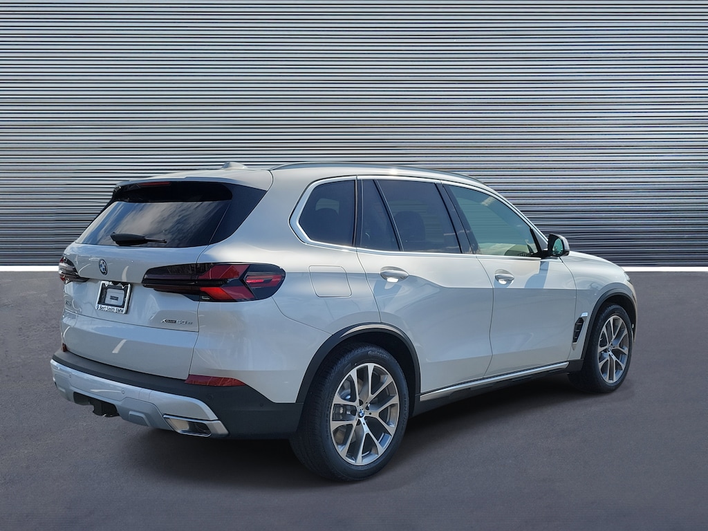 New 2026 BMW X5 PHEV xDrive50e SUV