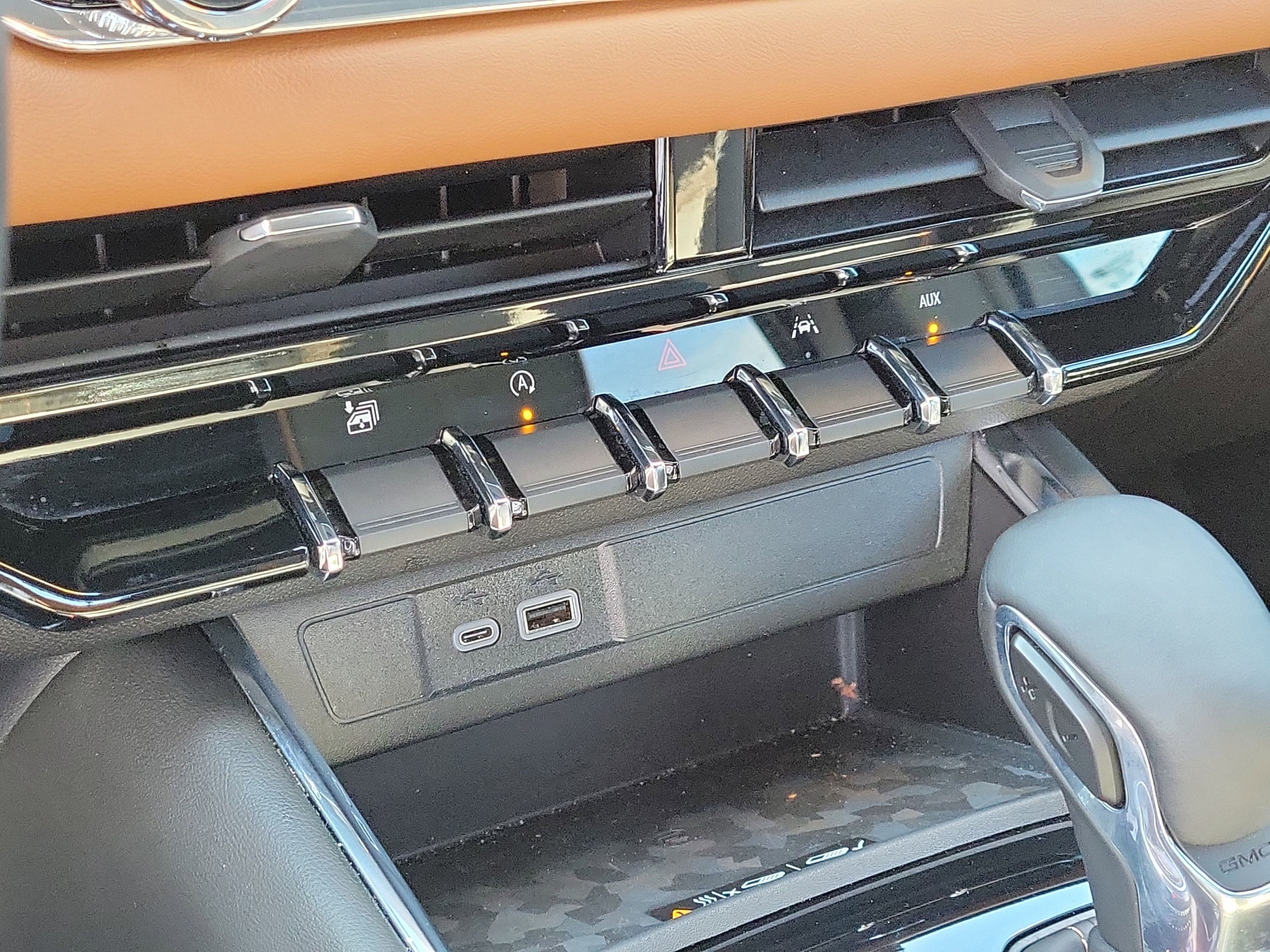 2024 GMC Canyon AT4 - Photo 25