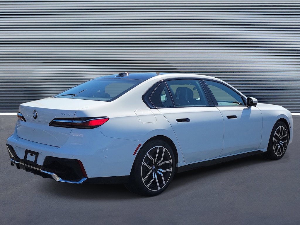 Used 2025 BMW 7 Series 740i Sedan