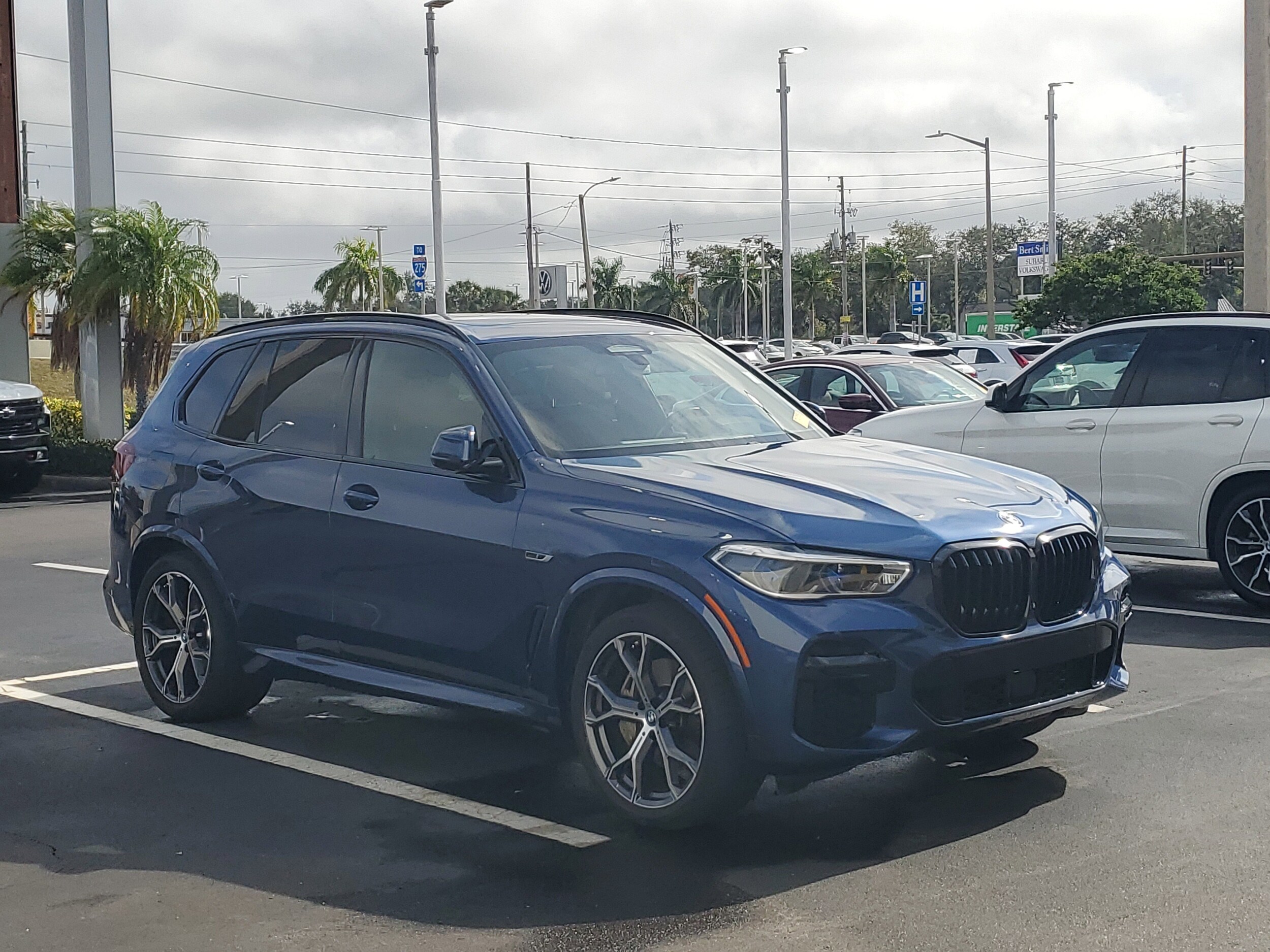 2022 Bmw X5 xDrive45e photo 2