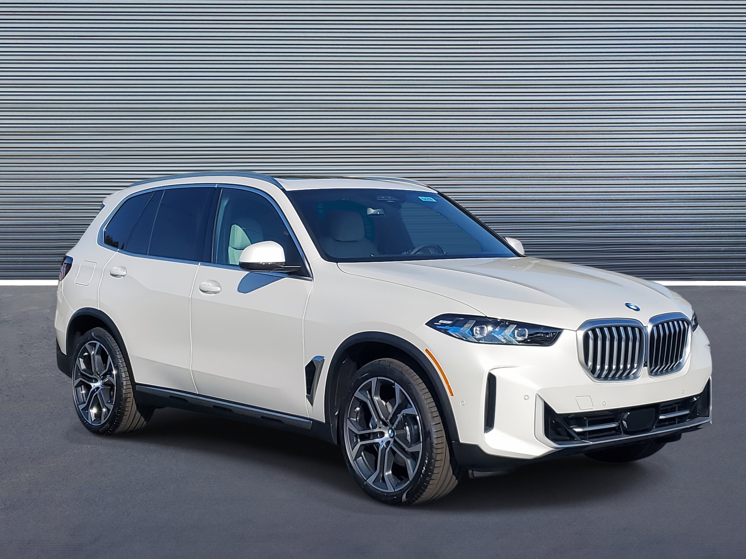2026 Bmw X5 xDrive40i photo 2