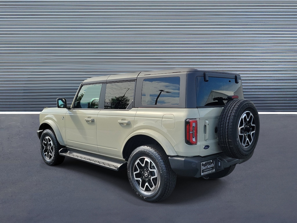 Used 2025 Ford Bronco Outer Banks Outer Banks 4x4