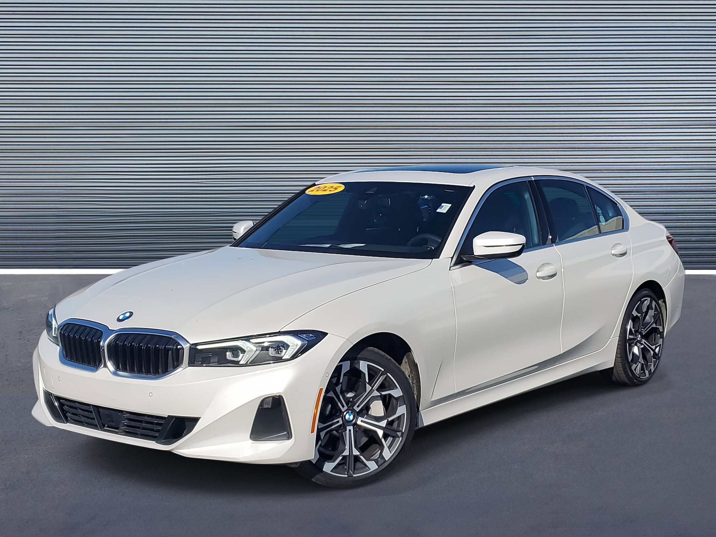 2025 BMW 3 Series 330i's photo