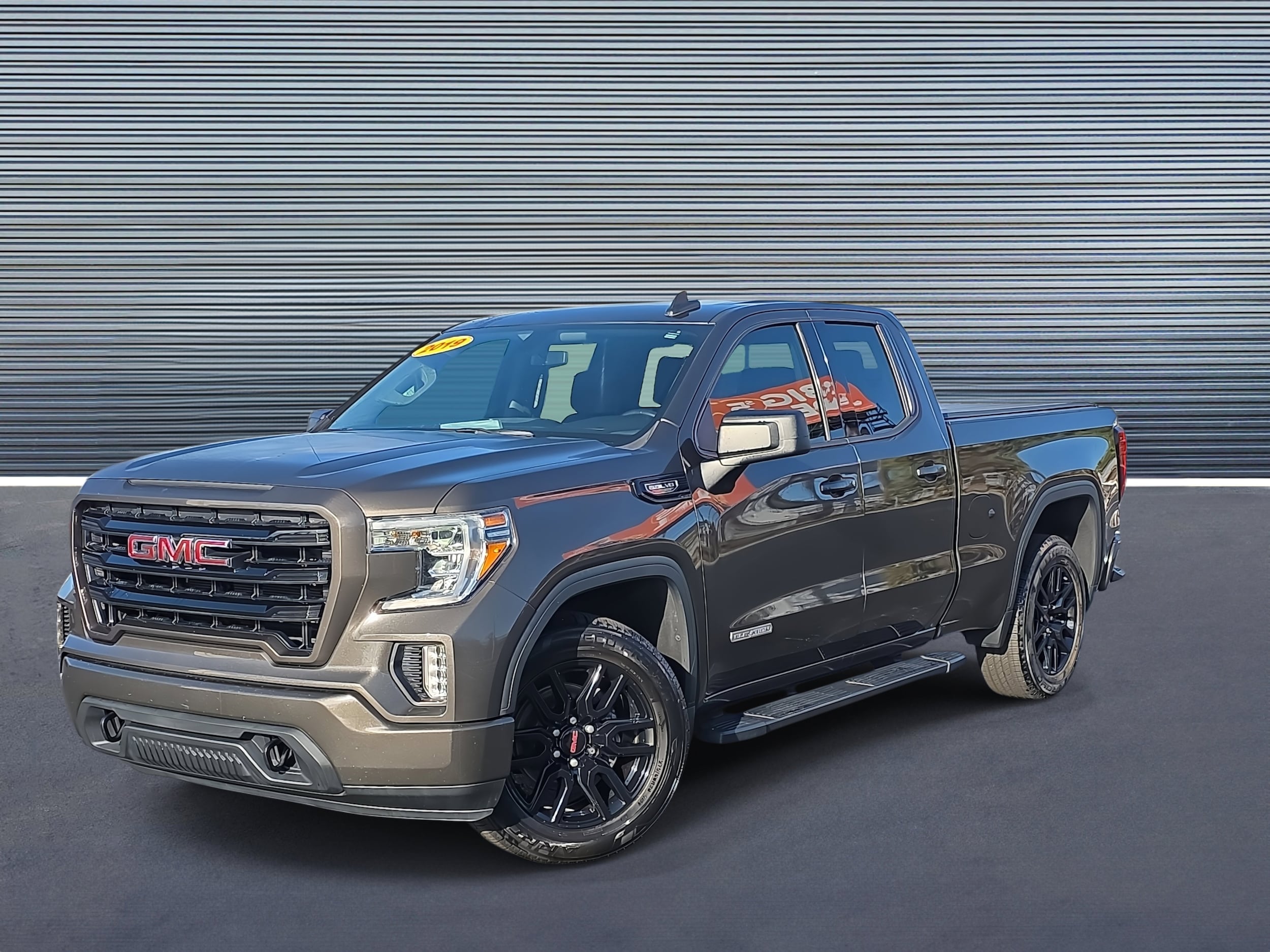 2019 GMC Sierra Base's photo