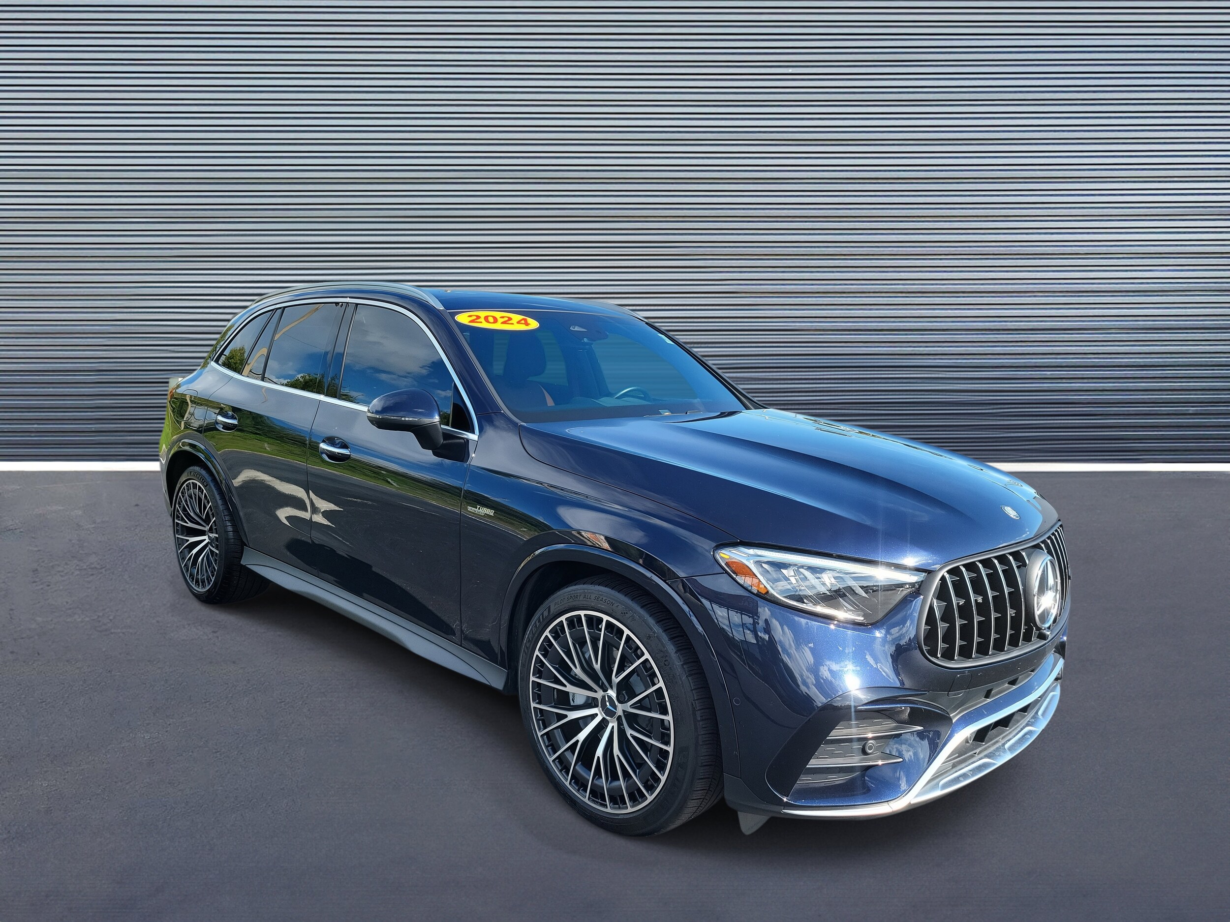 2024 Mercedes Benz GLC AMG 43 photo 2