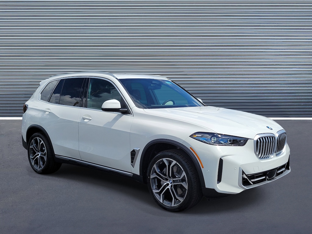 New 2026 BMW X5 sDrive40i SUV