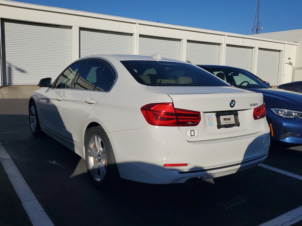 Used 2017 BMW 3 Series 330i Sedan