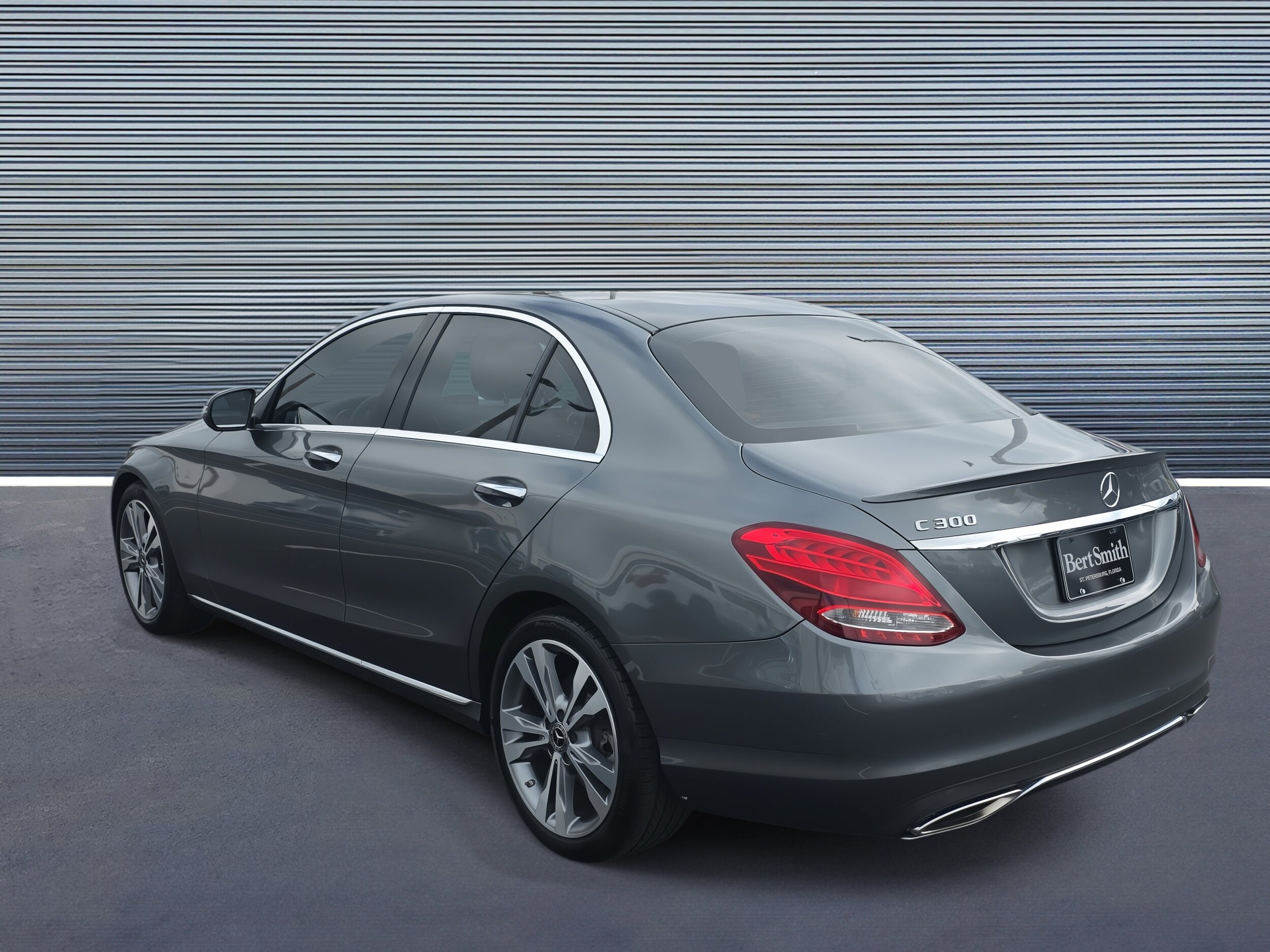 2018 Mercedes Benz C 300 Sedan photo 4