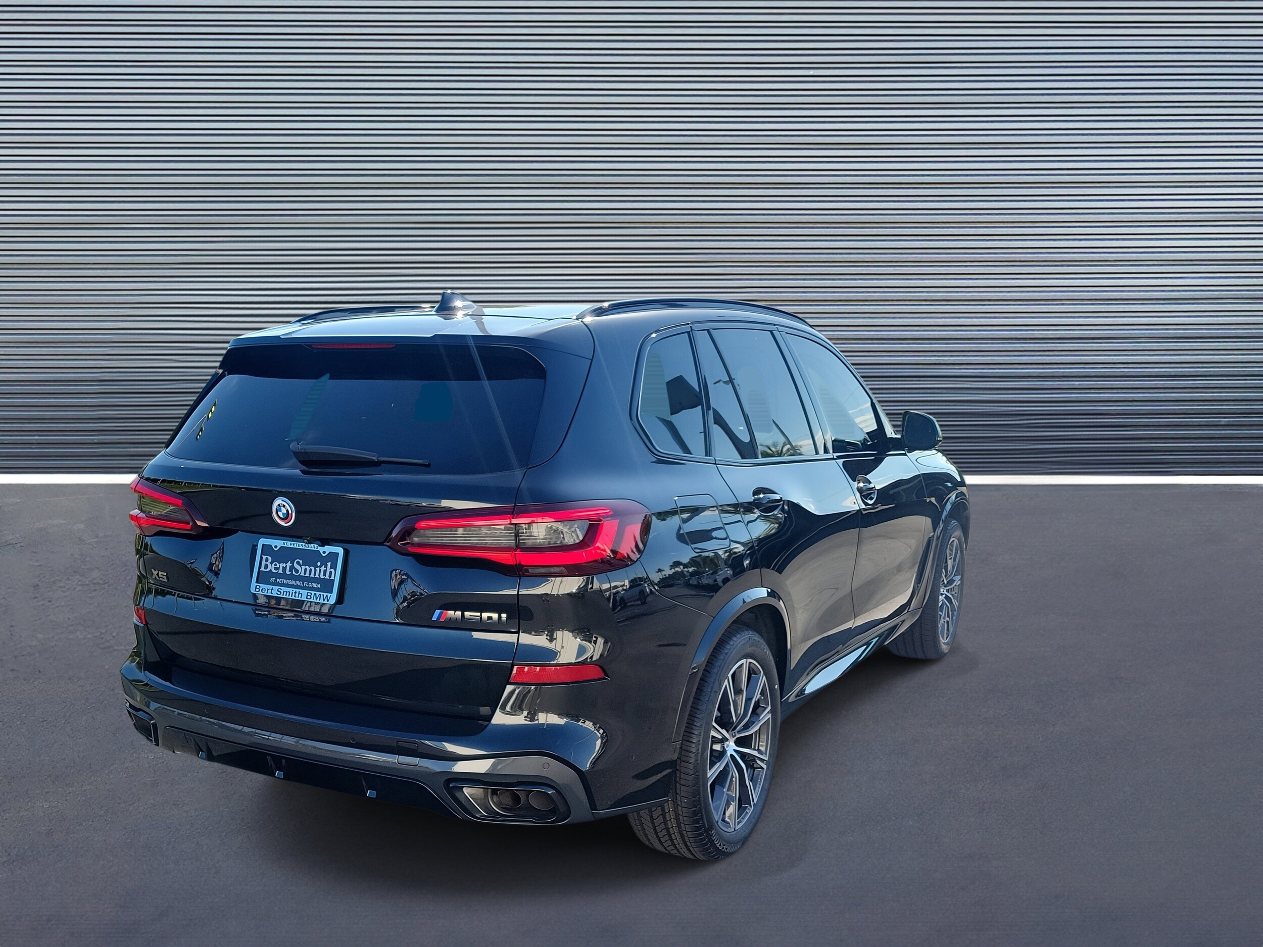 2023 Bmw X5 M50i photo 3