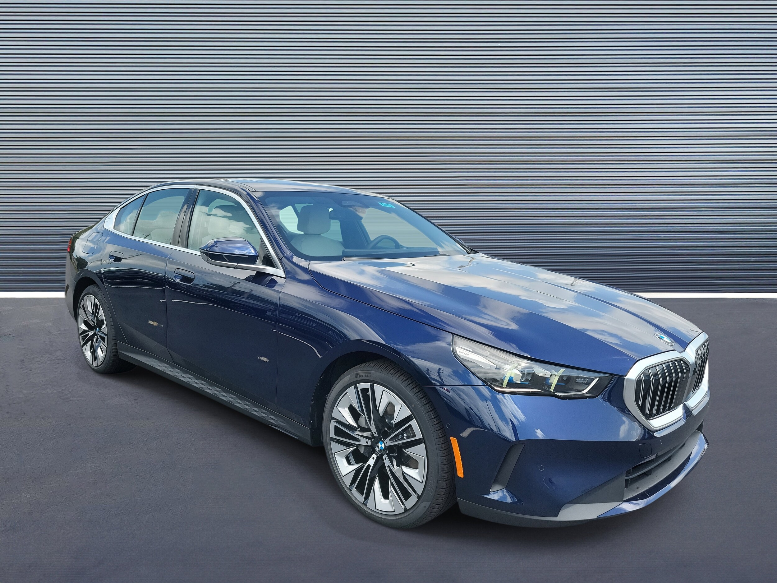 2026 Bmw 530i photo 2