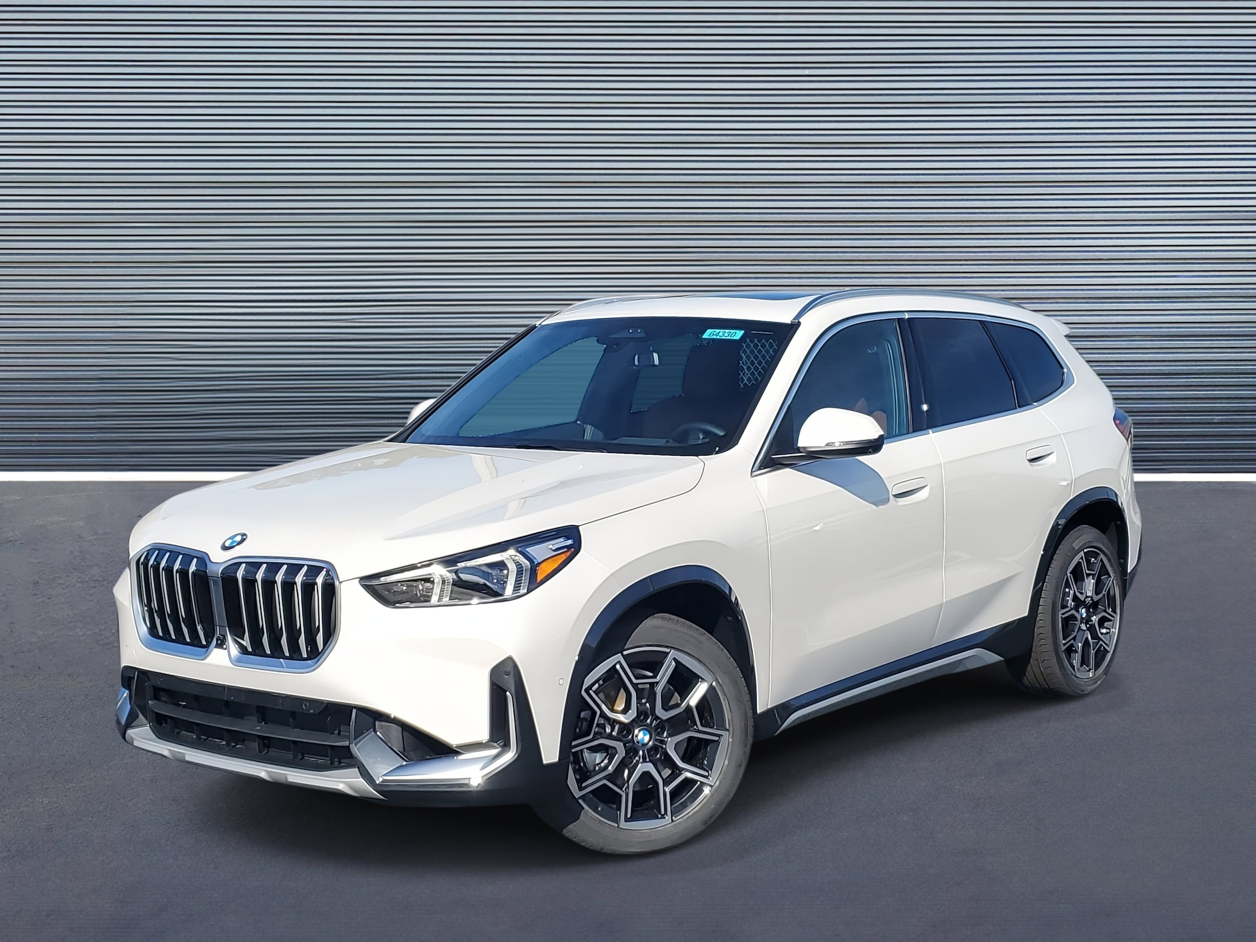 2026 BMW X1 28i's photo