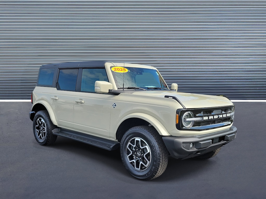 Used 2025 Ford Bronco Outer Banks Outer Banks 4x4