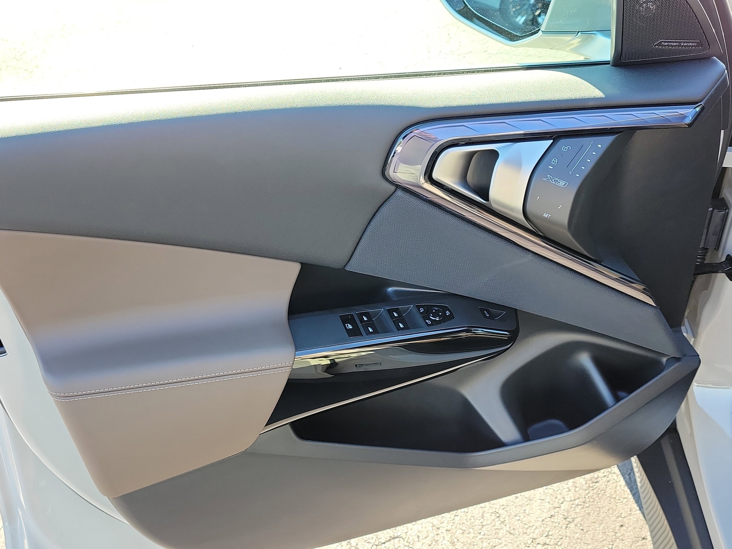 2026 BMW X3 30 - Photo 13