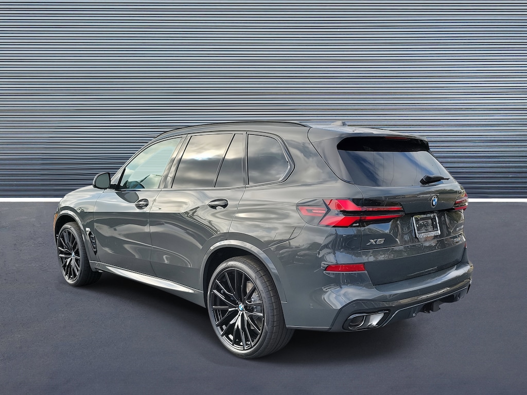 New 2026 BMW X5 sDrive40i SUV