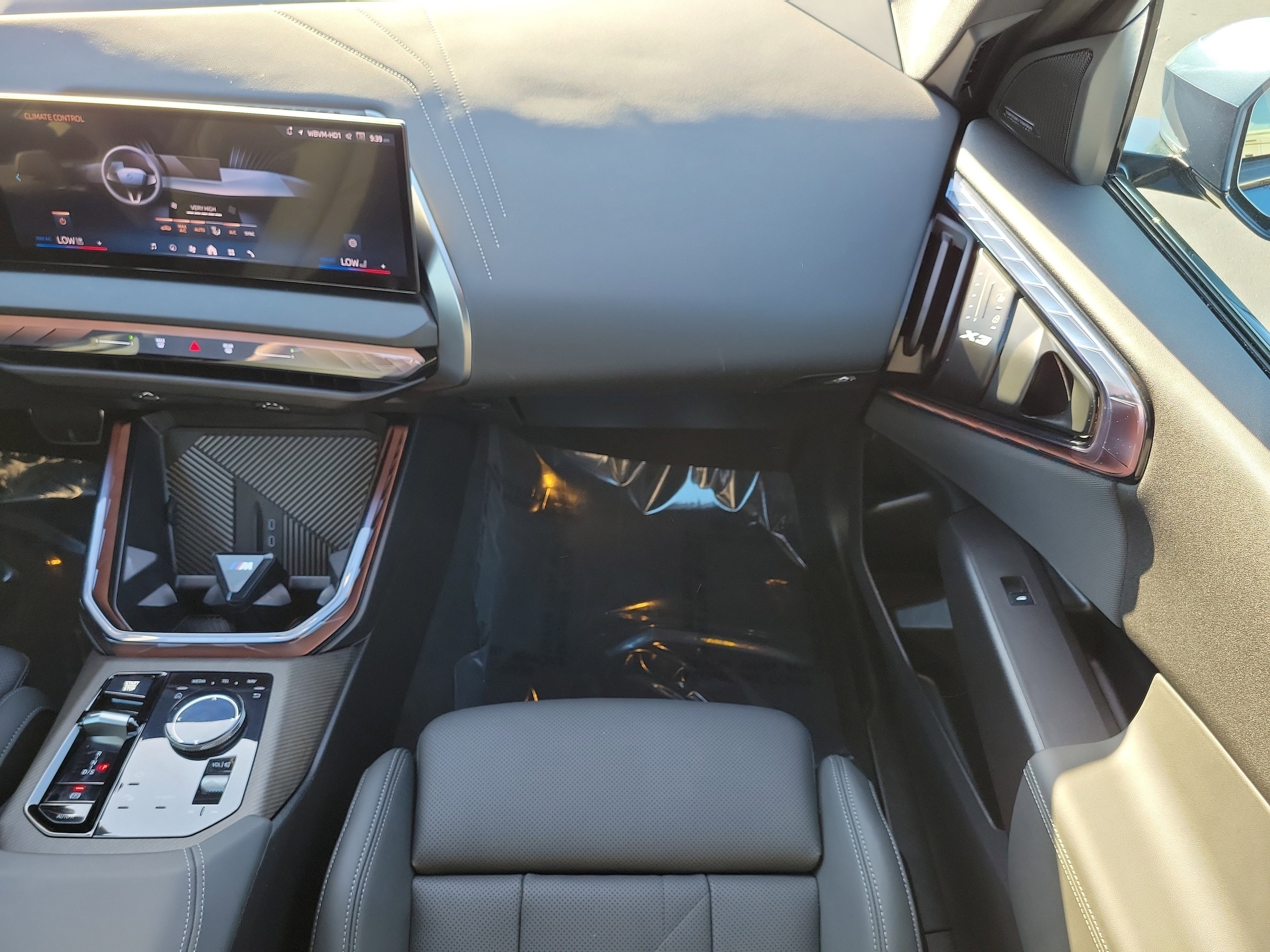 2025 BMW X3 30 - Photo 16