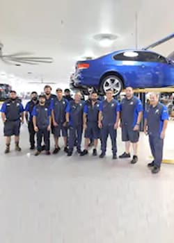 Staff member Service Technician Team from ID_5557450dd4dc