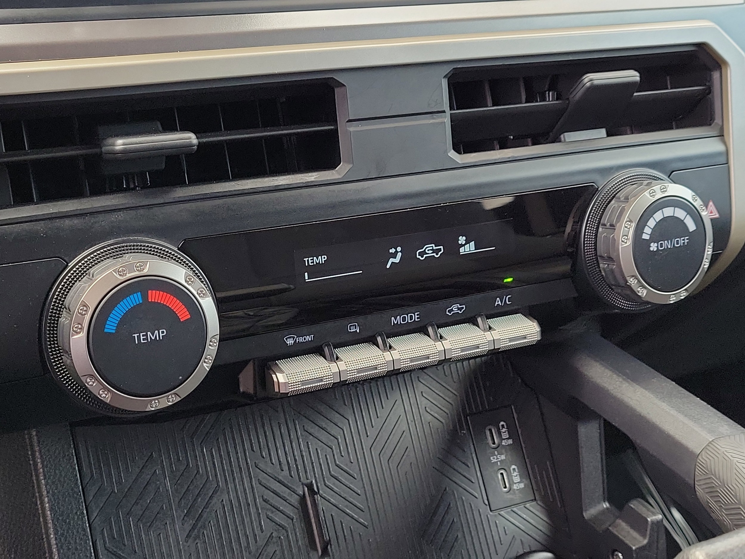 2024 Toyota Tacoma SR5 - Photo 23