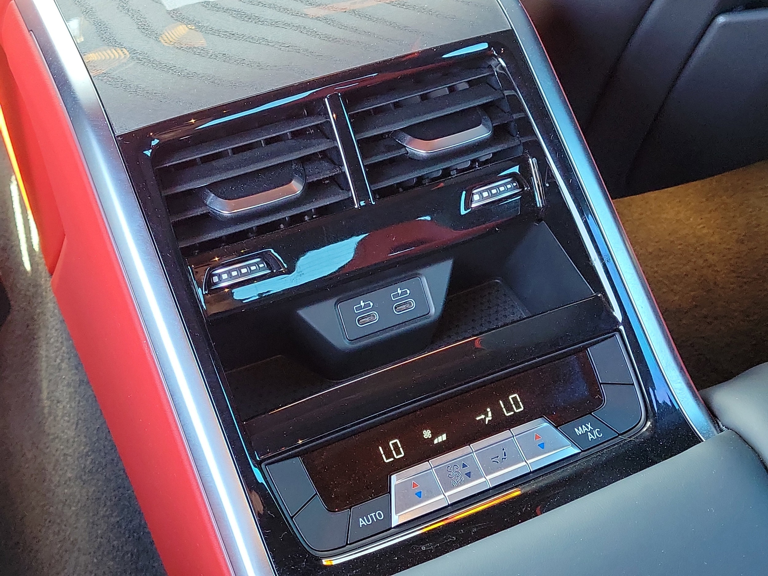 2023 BMW 8 Series 840i - Photo 13