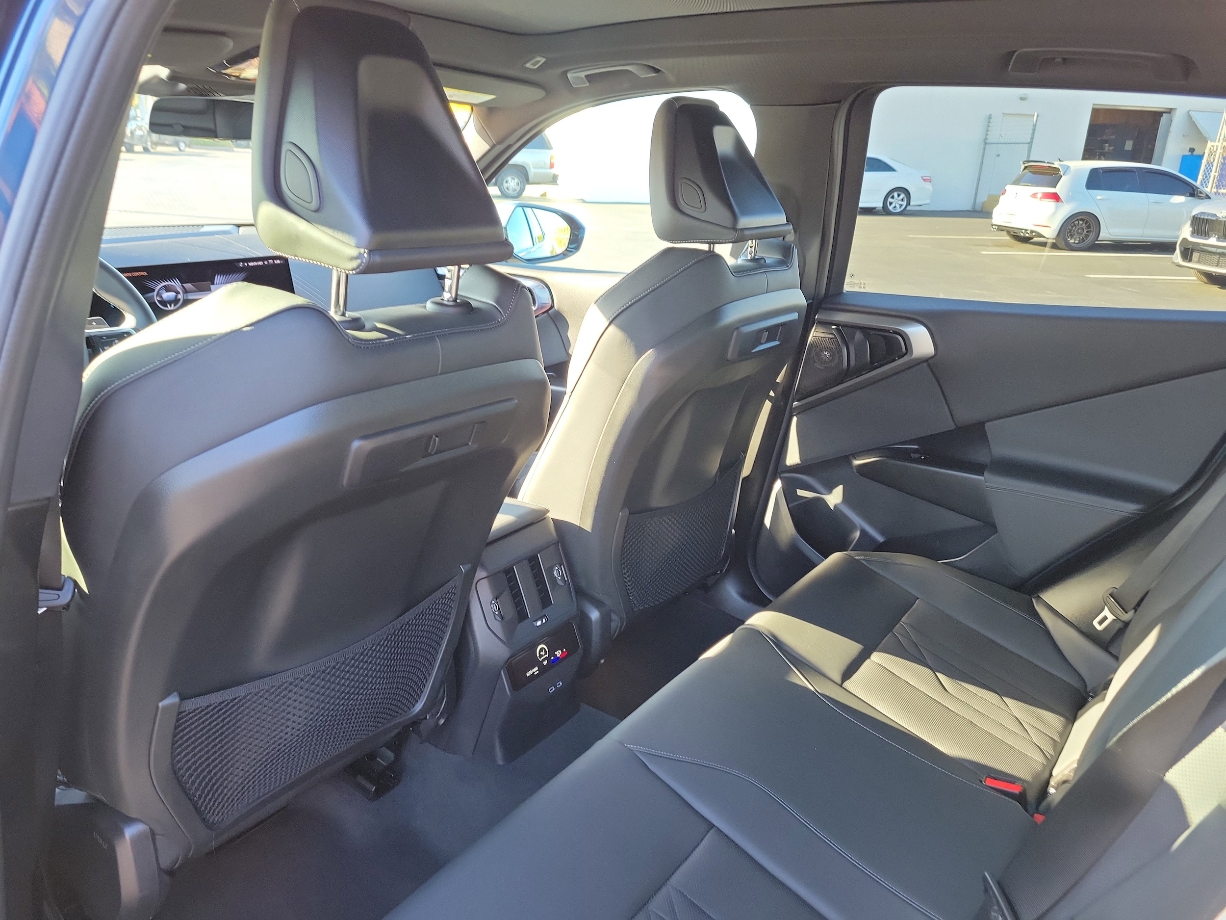 2025 BMW X3 30 - Photo 12