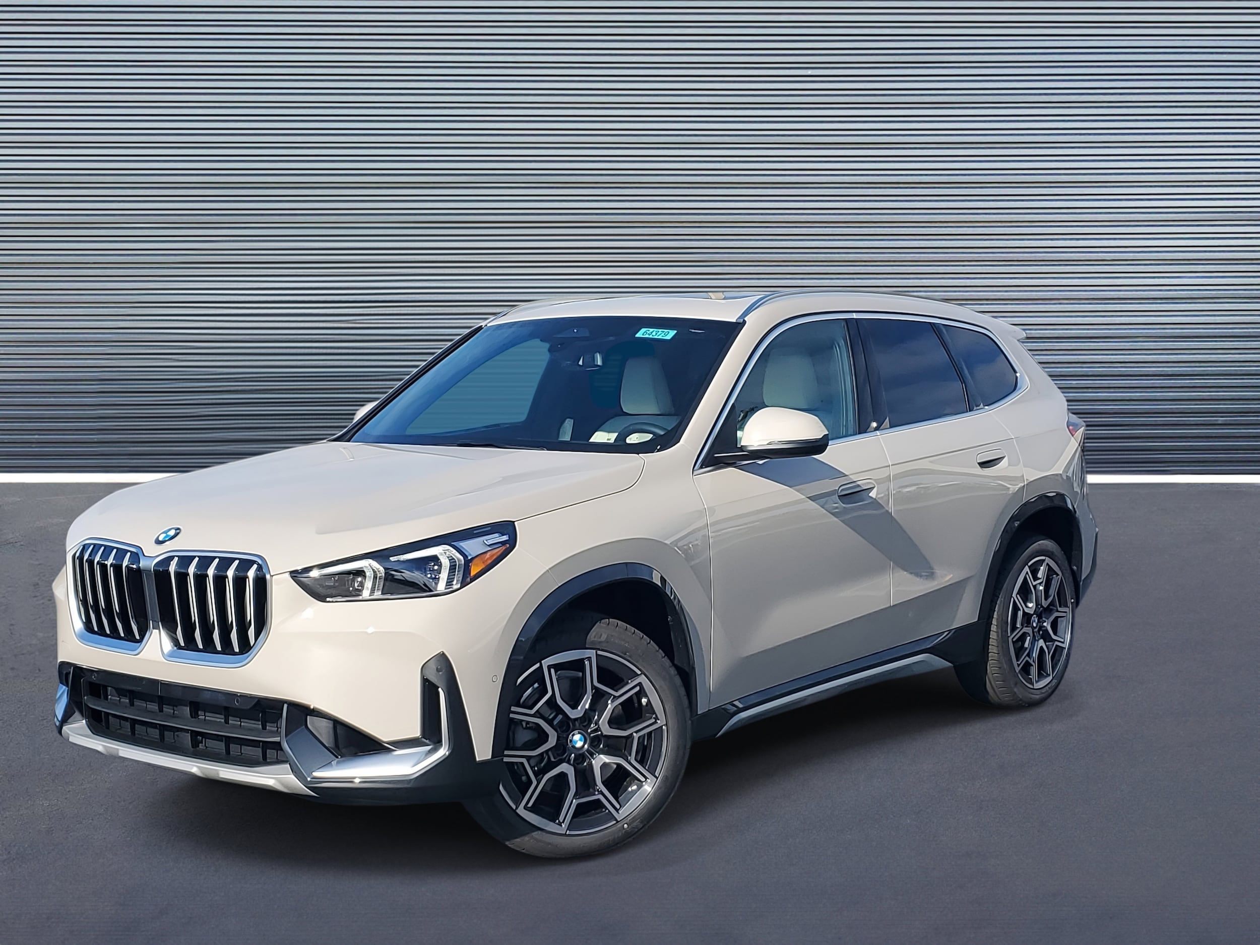 2026 BMW X1 28i's photo