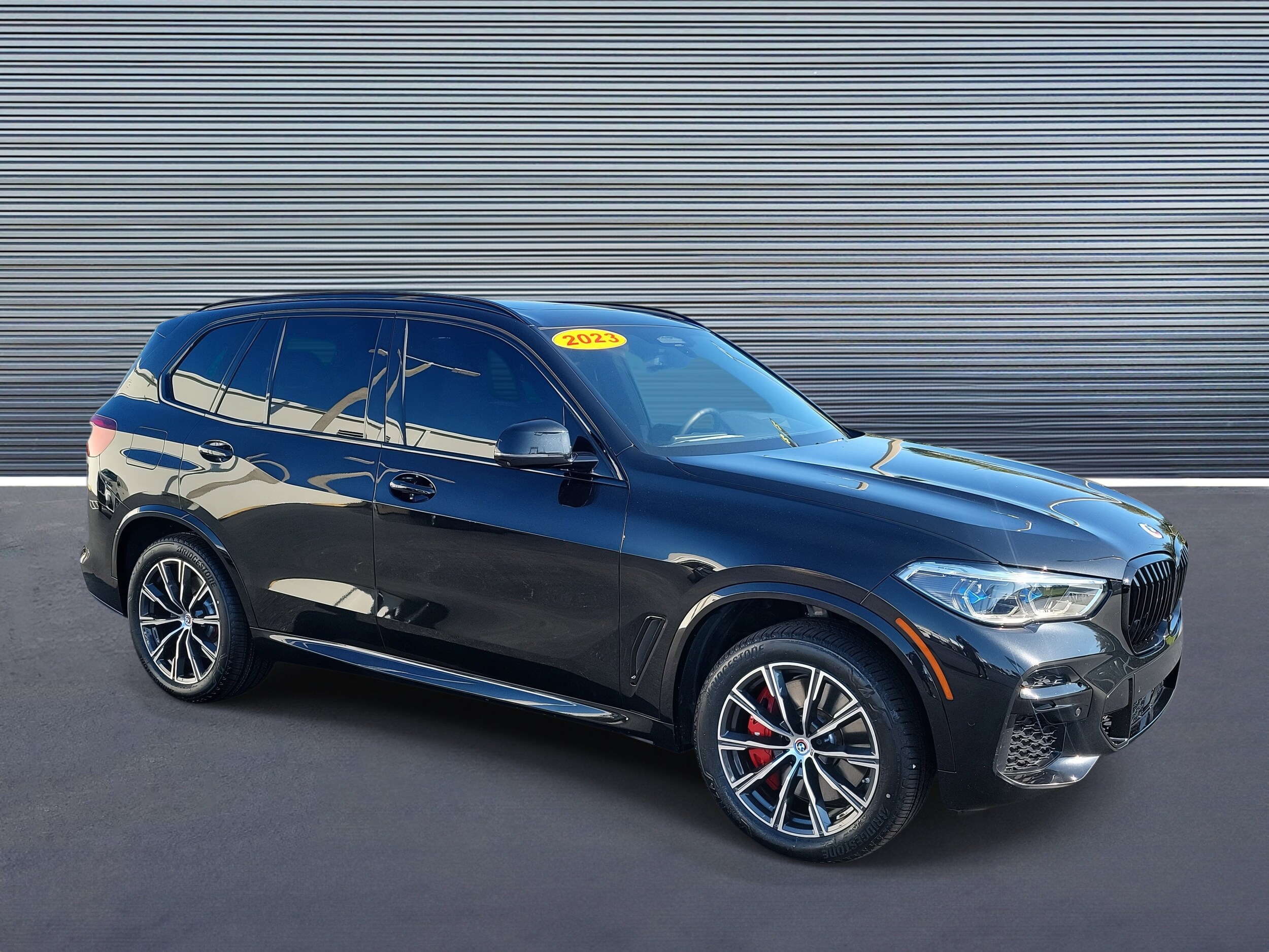 2023 Bmw X5 M50i photo 2