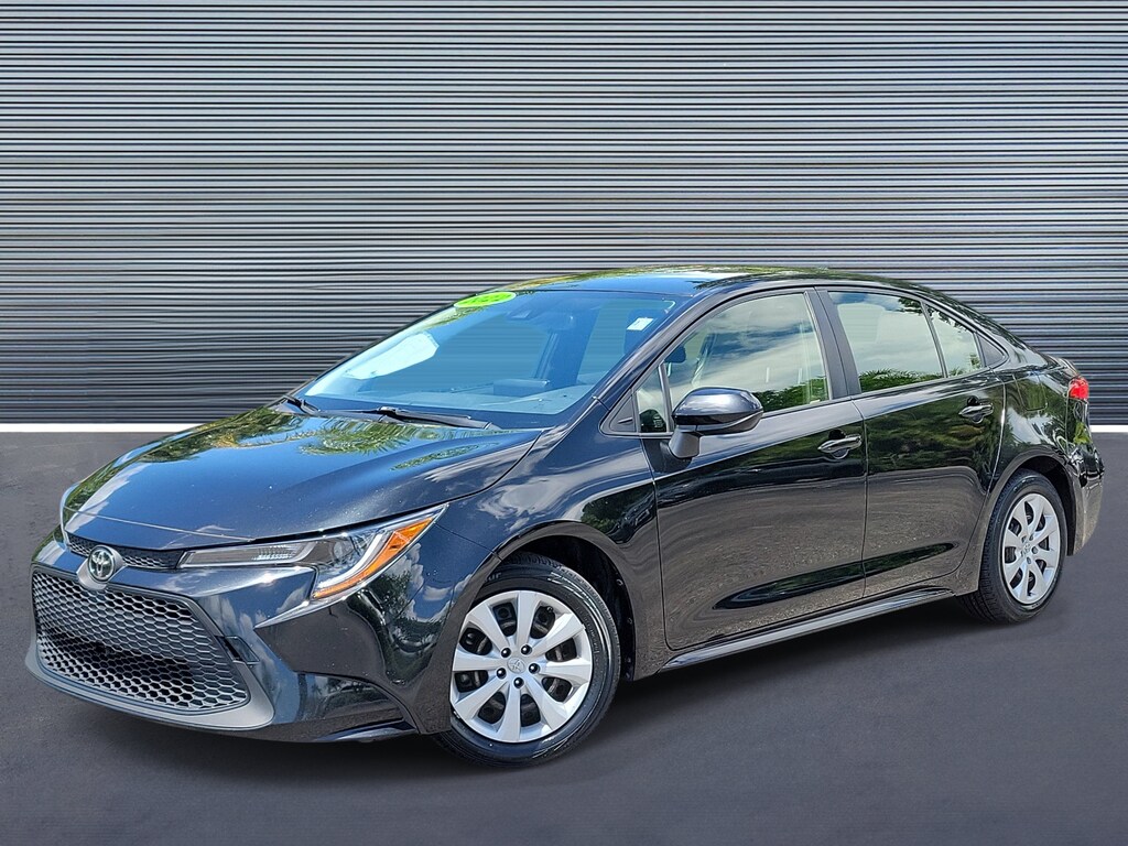 Used 2022 Toyota Corolla LE Sedan