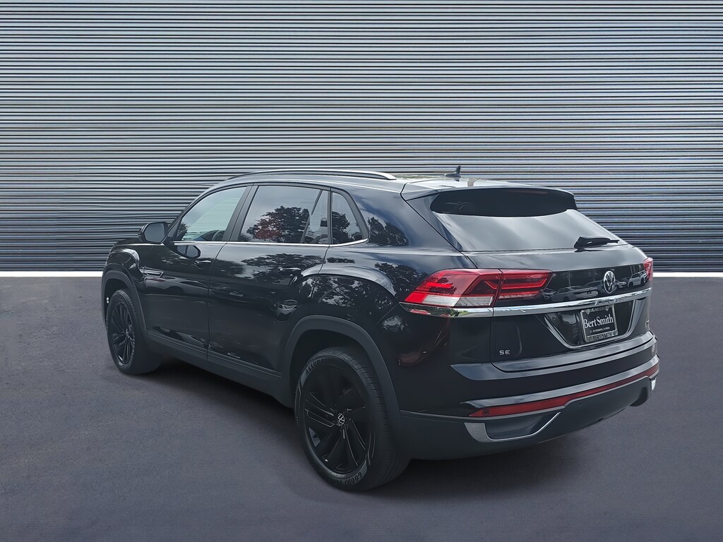 Used 2022 Volkswagen Atlas Cross Sport 2.0T SE w/Technology SUV
