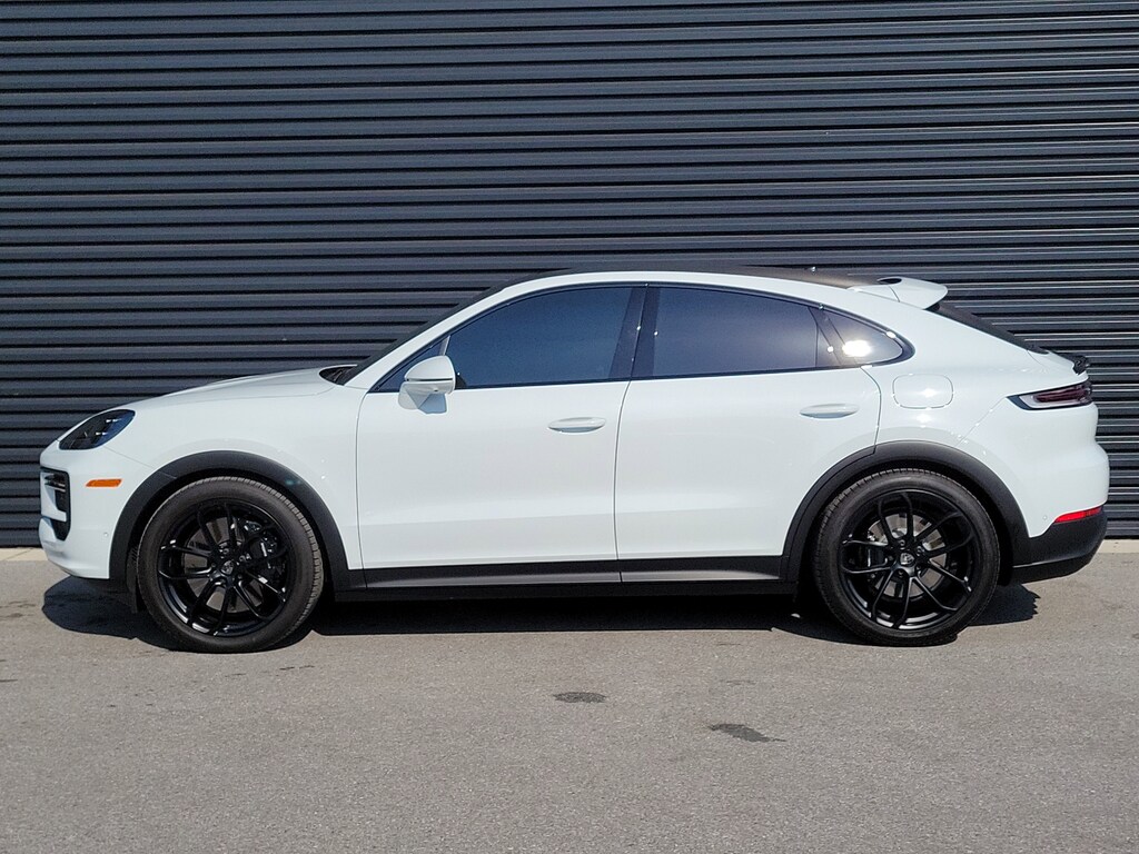 Certified 2025 Porsche Cayenne Turbo E-Hybrid SUV