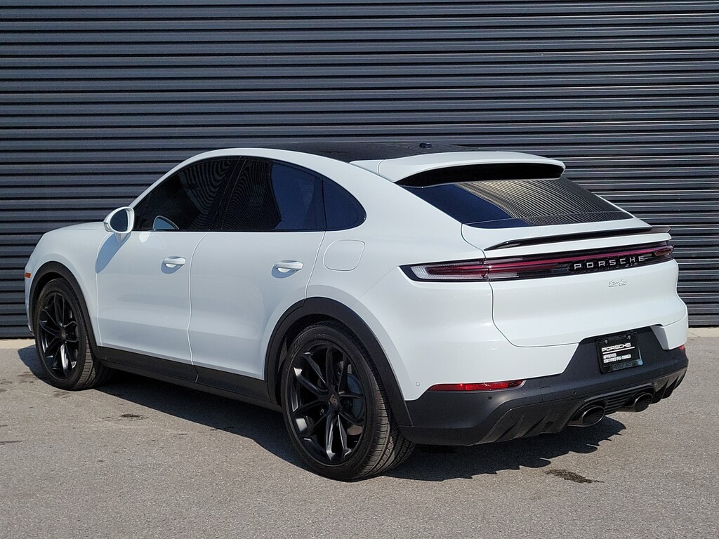 Certified 2025 Porsche Cayenne Turbo E-Hybrid SUV