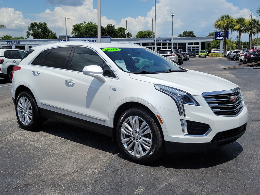 Used 2017 CADILLAC XT5 Premium Luxury FWD SUV