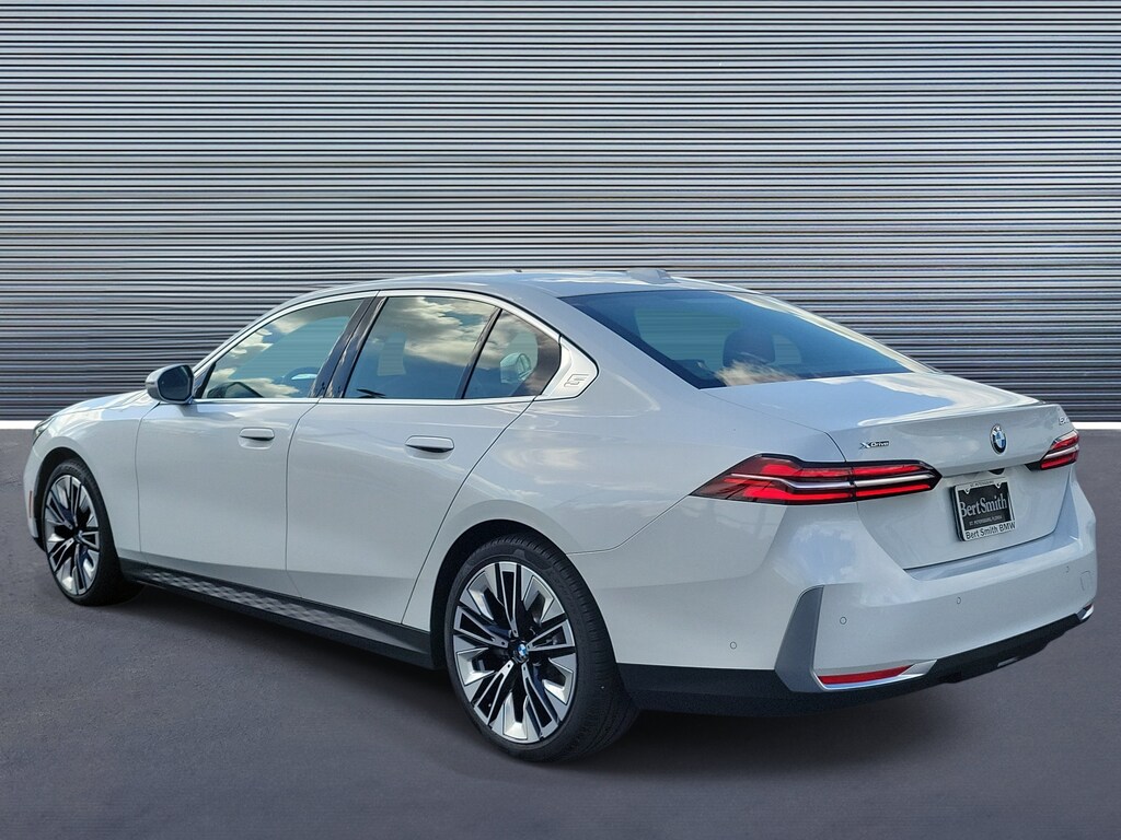 Used 2026 BMW 5 Series 540i xDrive Sedan
