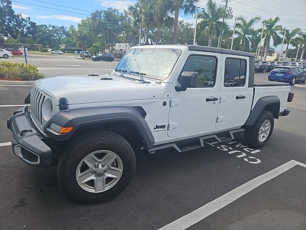 Used 2023 Jeep Gladiator Sport S Truck Crew Cab