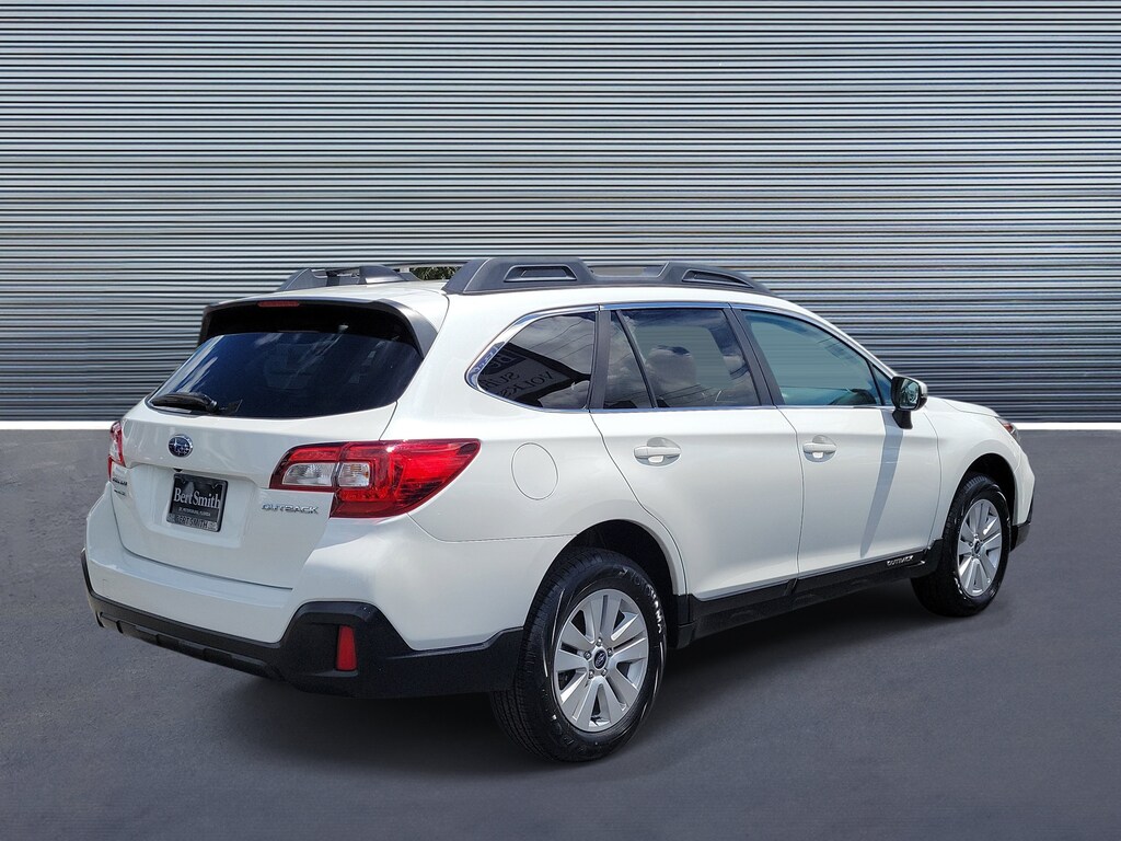 Used 2018 Subaru Outback Premium SUV