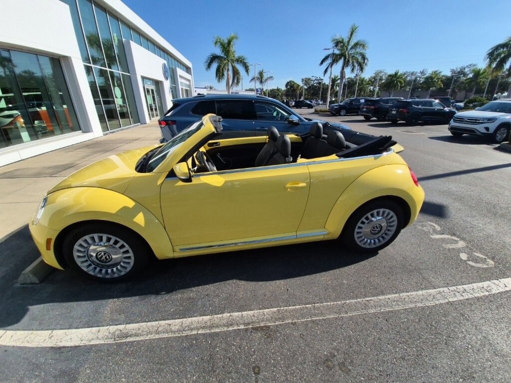 Used 2013 Volkswagen Beetle Convertible 2.5L Convertible