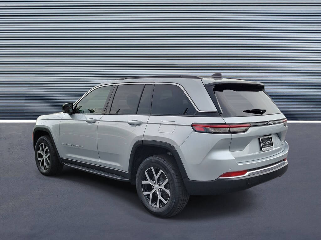 Used 2025 Jeep Grand Cherokee Limited SUV