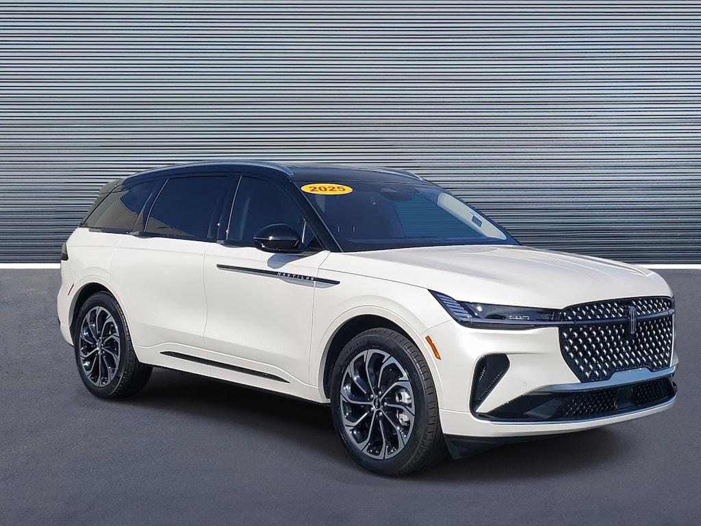 Used 2025 Lincoln Nautilus Reserve SUV