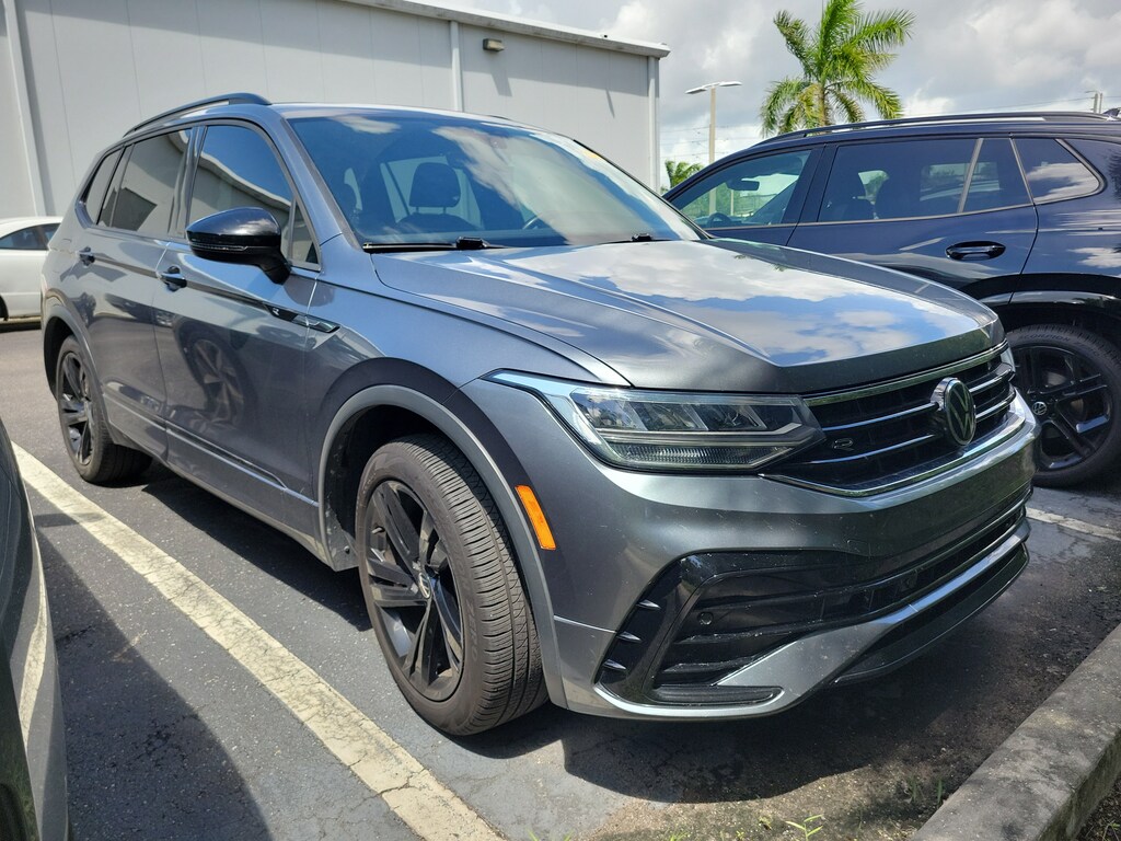 Used 2023 Volkswagen Tiguan SE R-Line Black SUV