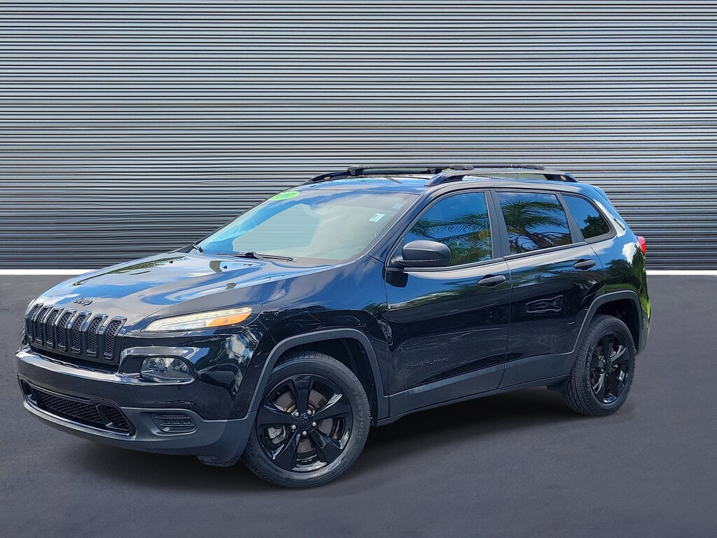 Used 2017 Jeep Cherokee Altitude SUV