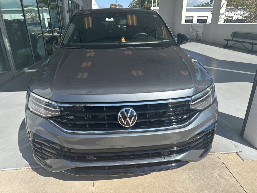 Used 2023 Volkswagen Tiguan SE R-Line Black SUV