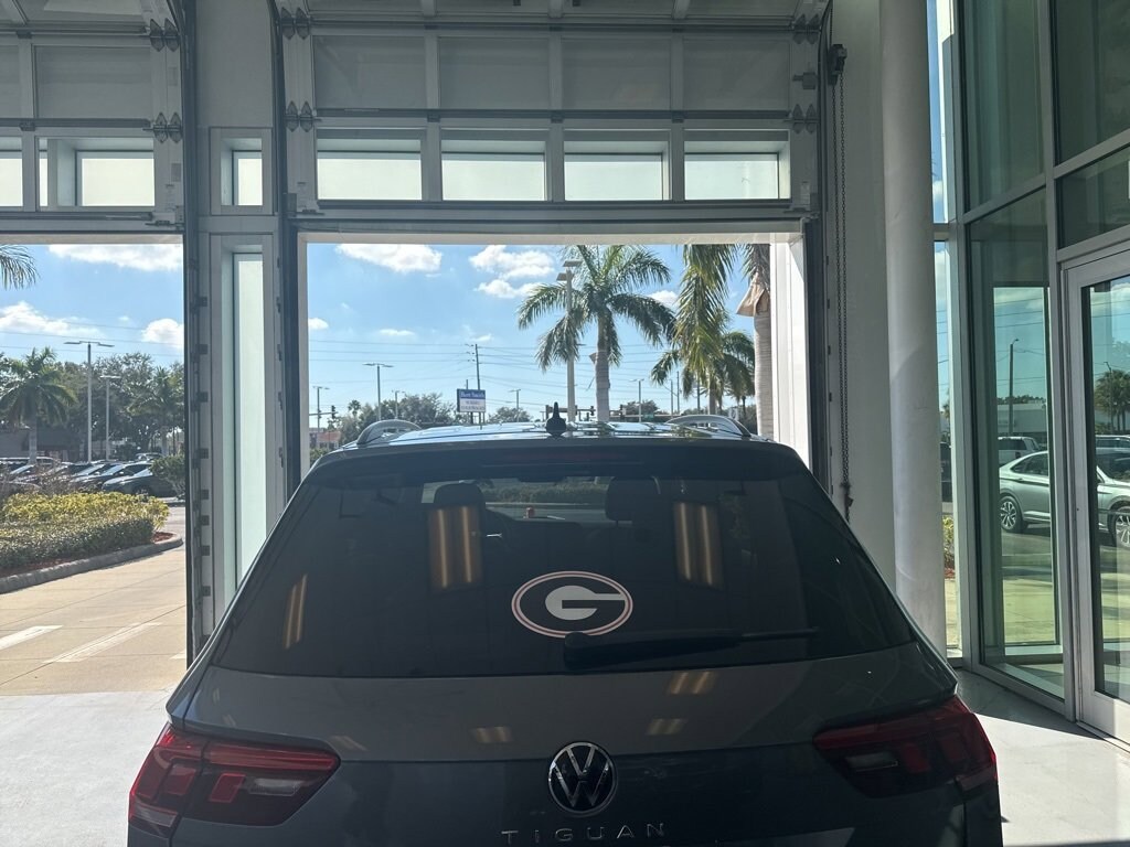 Used 2023 Volkswagen Tiguan SE R-Line Black SUV