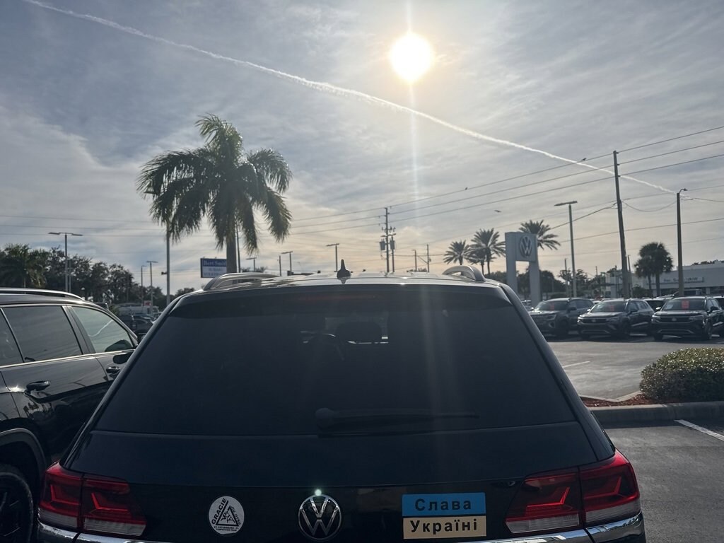 Used 2021 Volkswagen Atlas 2.0T SE w/Technology SUV