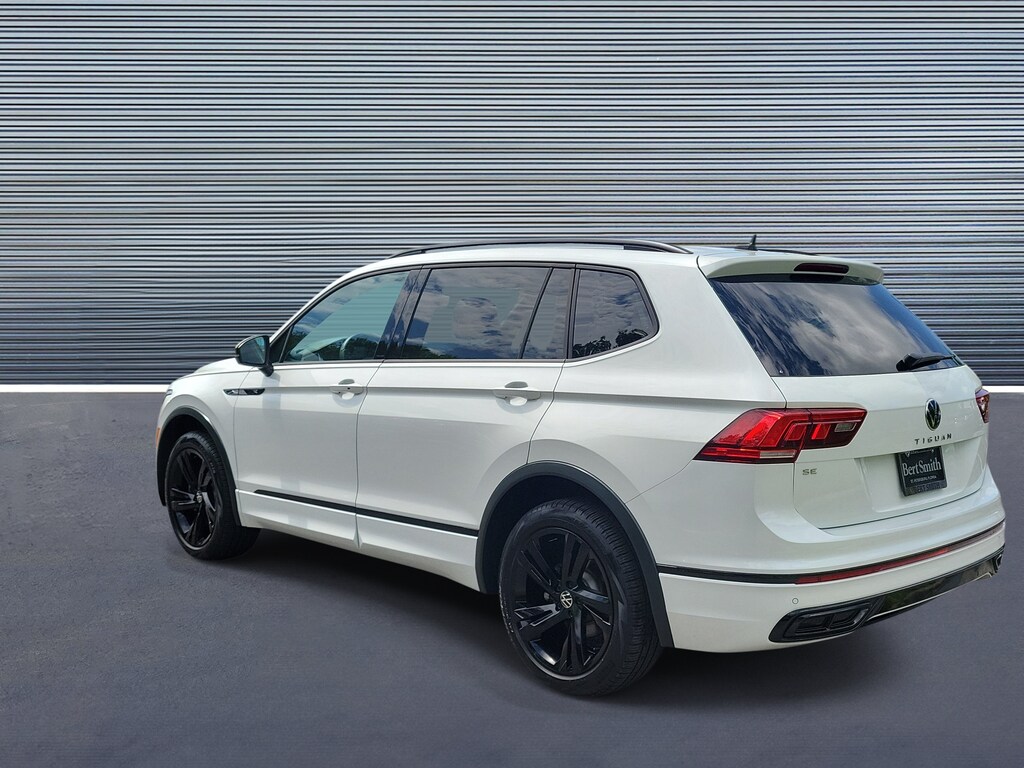 Used 2023 Volkswagen Tiguan SE R-Line Black SUV