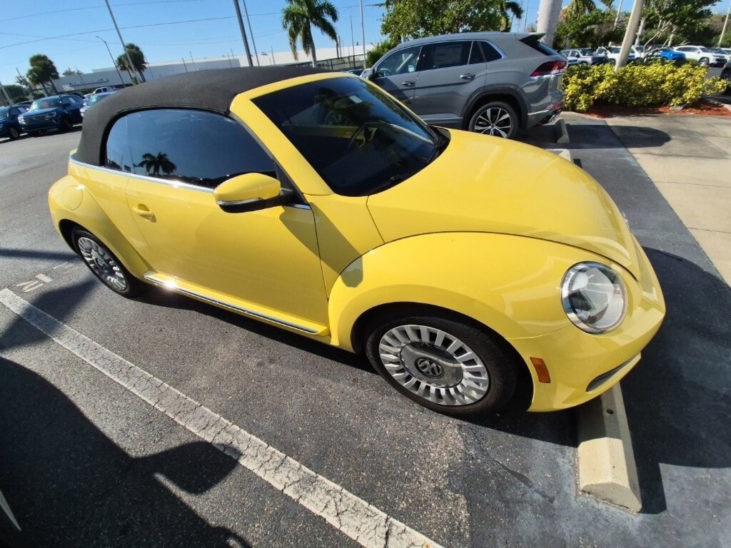 Used 2013 Volkswagen Beetle Convertible 2.5L Convertible