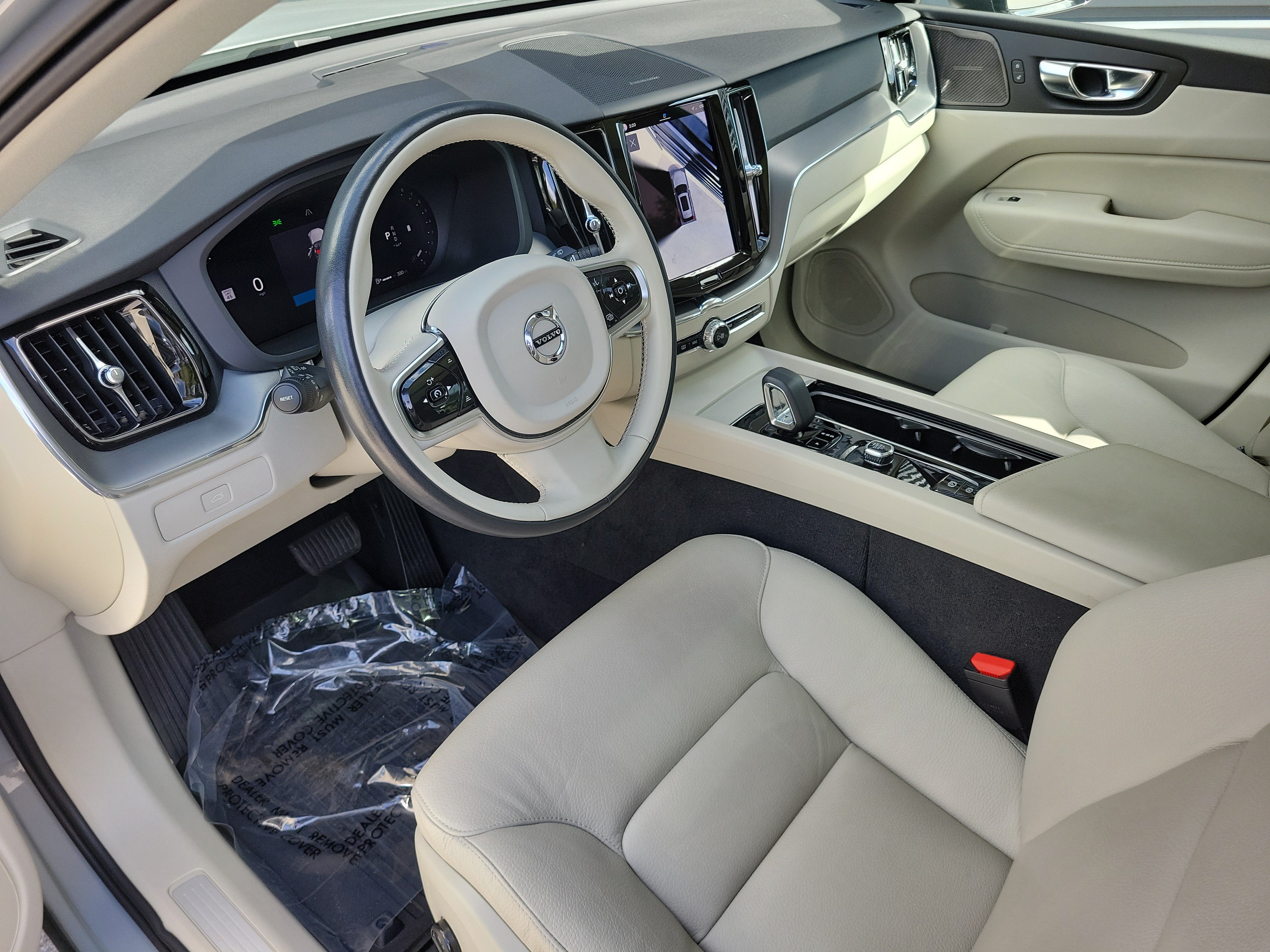 Used 2025 Volvo XC60 Plus SUV