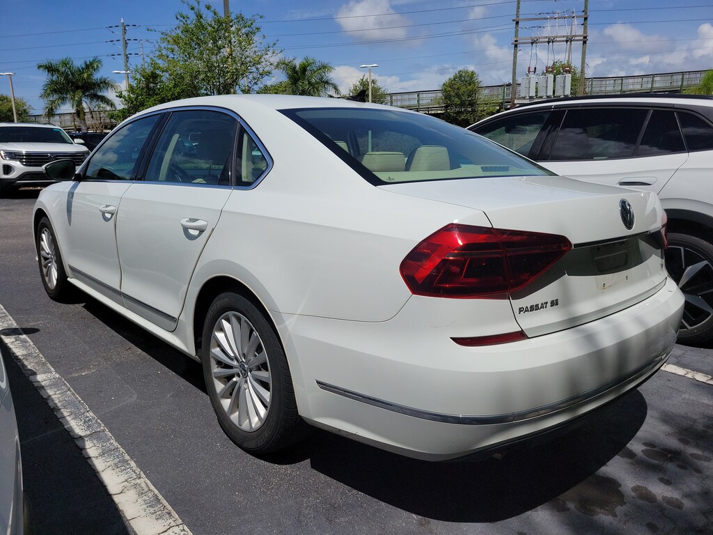 Used 2017 Volkswagen Passat 1.8T SE Sedan