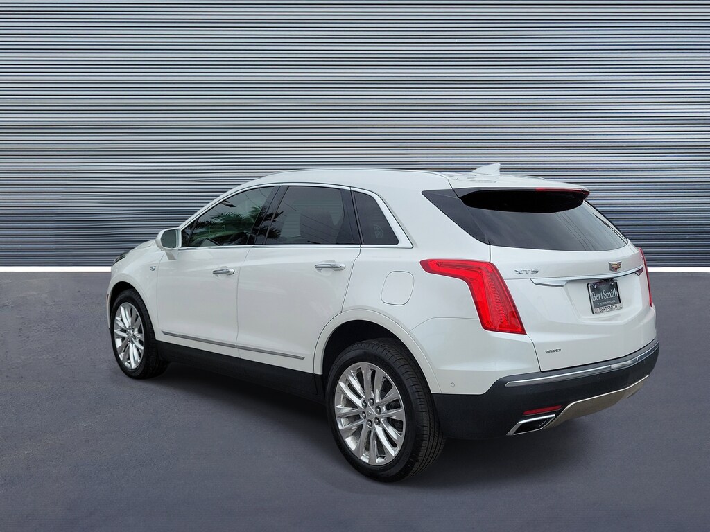 Used 2017 CADILLAC XT5 Platinum AWD SUV
